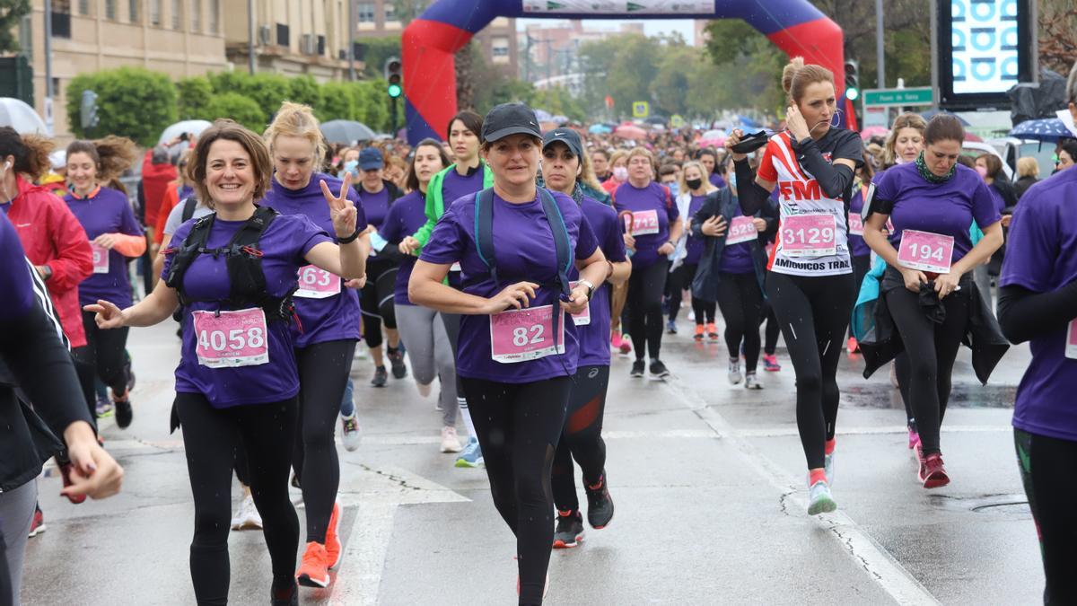 Carrera de la mujer en Murcia: Solidaridad y la salud femenina
